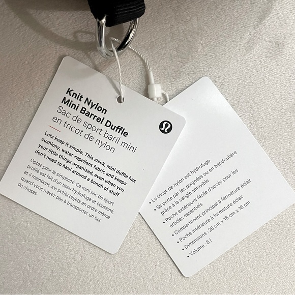 Lululemon NWT Knit Nylon Mini Barrel Duffle Crossbody Bag 5L Black - Picture 10 of 11